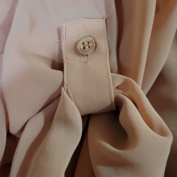 Button down blouse - Picture 9 of 10